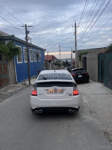 Toyota Prius-8