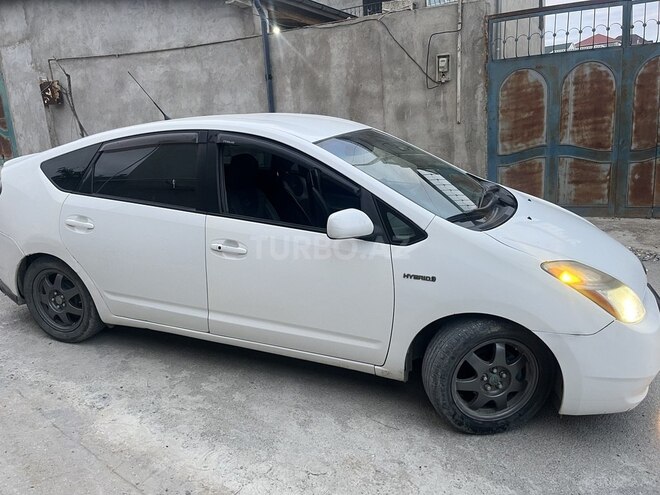 Toyota Prius-6