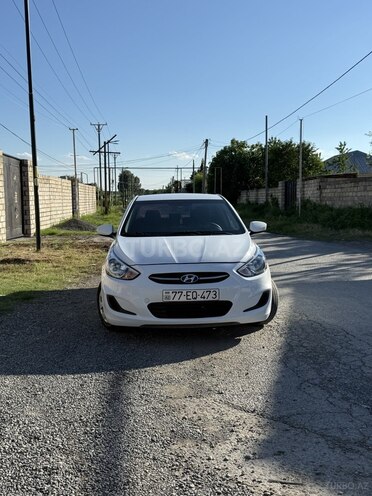 Hyundai Accent-1