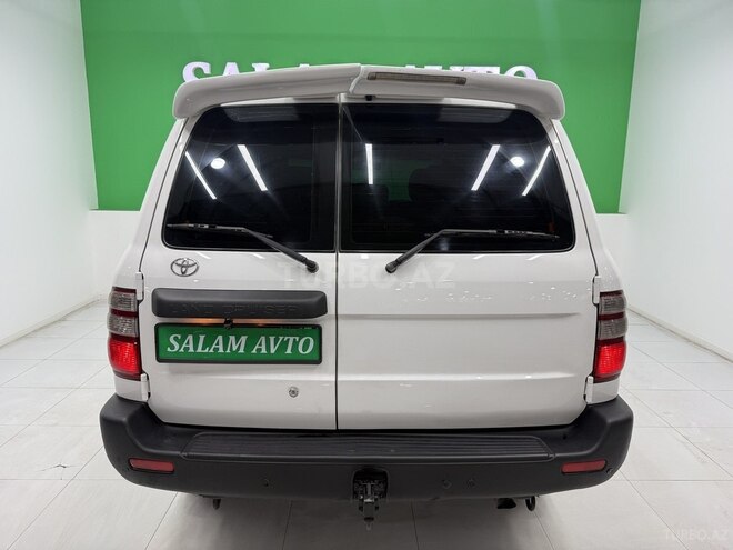 Toyota Land Cruiser-5