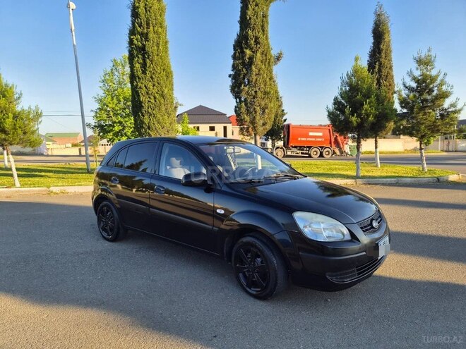 Kia Rio-8