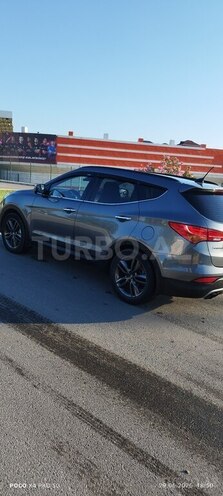 Hyundai Santa Fe-4