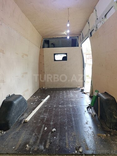 Ford Transit-19