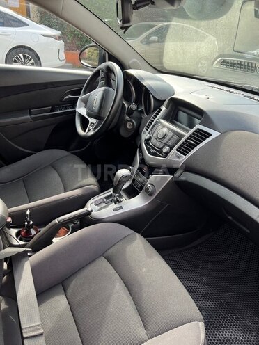 Chevrolet Cruze-7