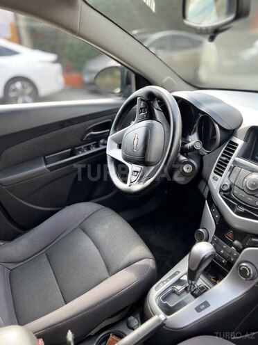 Chevrolet Cruze-8