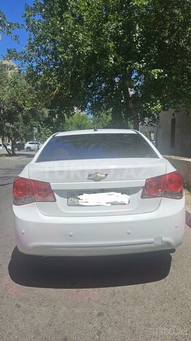 Chevrolet Cruze-2