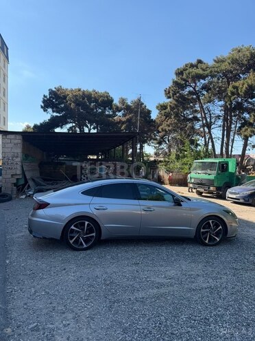 Hyundai Sonata-2