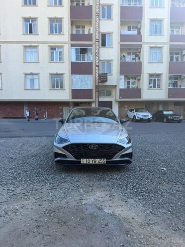 Hyundai Sonata-1