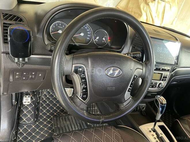 Hyundai Santa Fe-8