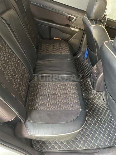 Hyundai Santa Fe-9