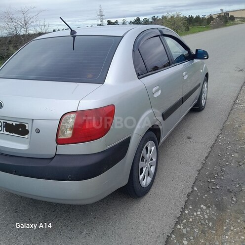 Kia Rio-6