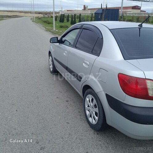 Kia Rio-7