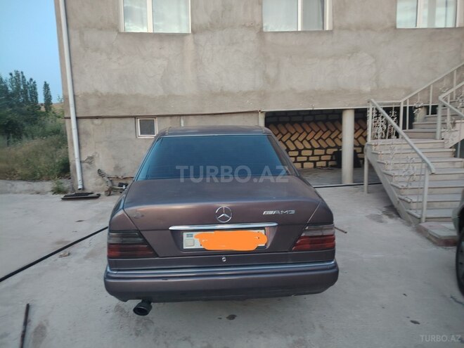 Mercedes E 250-3