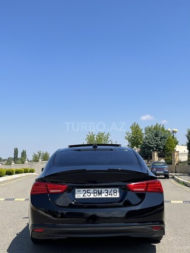 Chevrolet Malibu-8