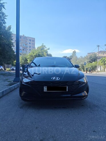 Hyundai Elantra-3