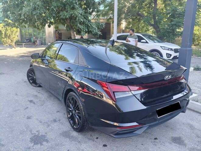 Hyundai Elantra-5