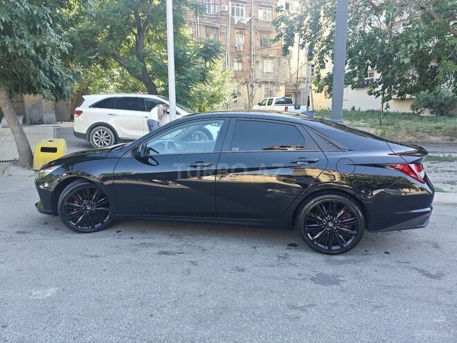 Hyundai Elantra-6