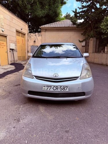 Toyota Prius-1