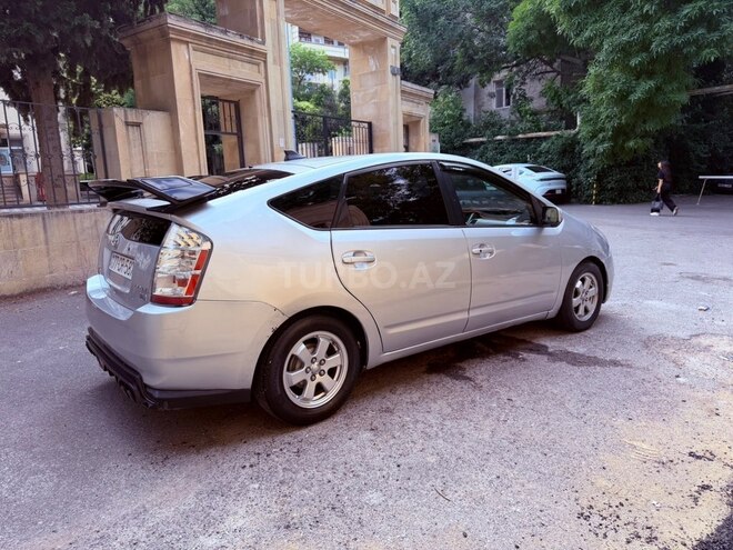 Toyota Prius-6
