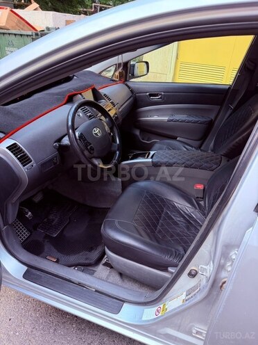 Toyota Prius-9