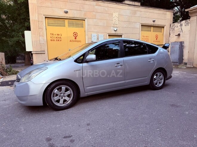Toyota Prius-3