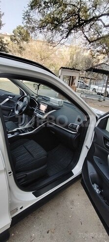 Mitsubishi Eclipse Cross-4