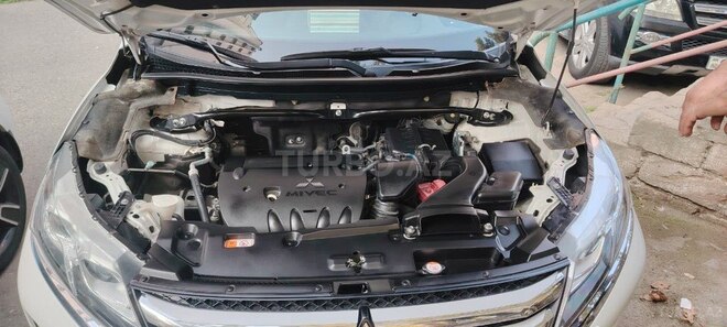 Mitsubishi Eclipse Cross-9