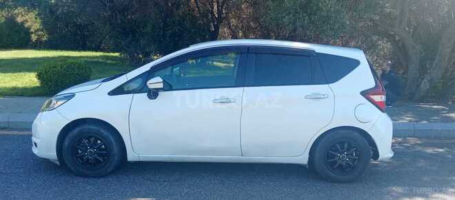 Nissan Note-5