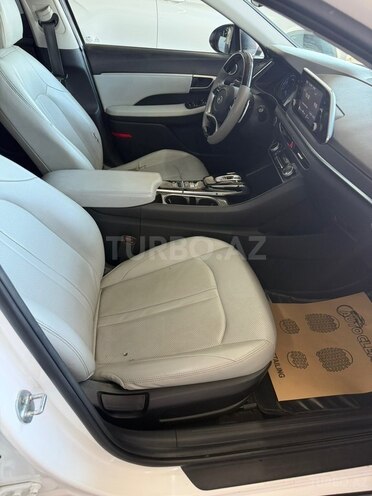 Hyundai Sonata-9