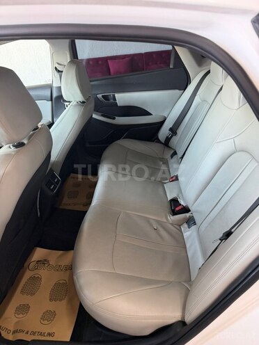 Hyundai Sonata-7