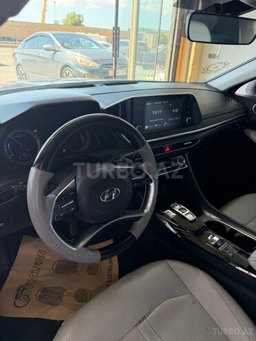 Hyundai Sonata-6
