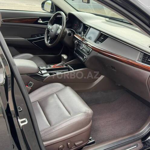 Kia K7-14