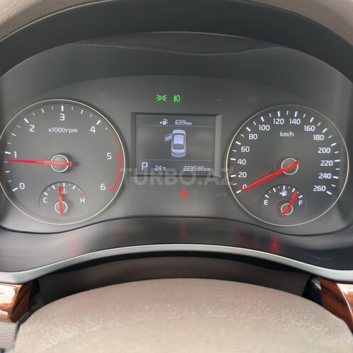 Kia K7-10