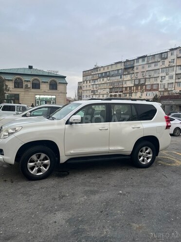 Toyota Land Cruiser Prado-3