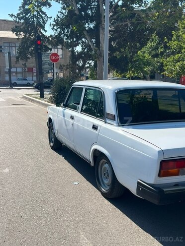 LADA (VAZ) 2107-2