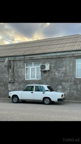 LADA (VAZ) 2107-4