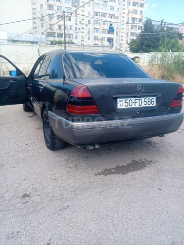 Mercedes C 220-2