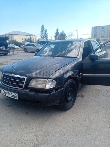 Mercedes C 220-8