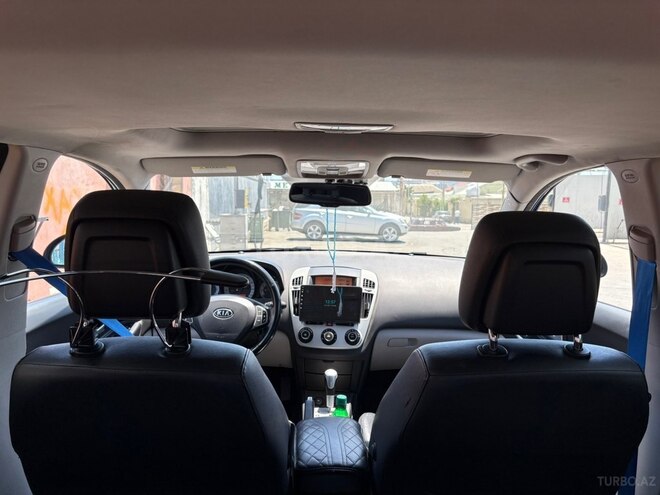 Kia Ceed-12