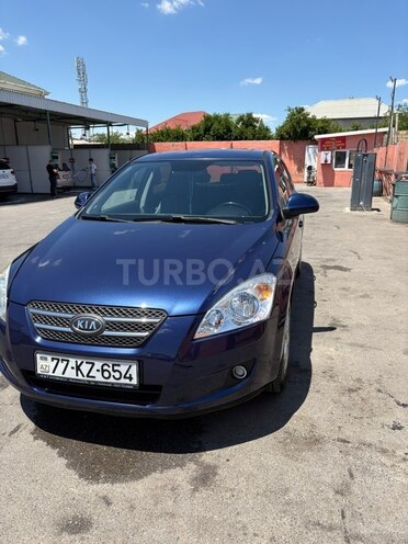 Kia Ceed-1