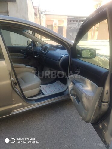 Toyota Prius-8