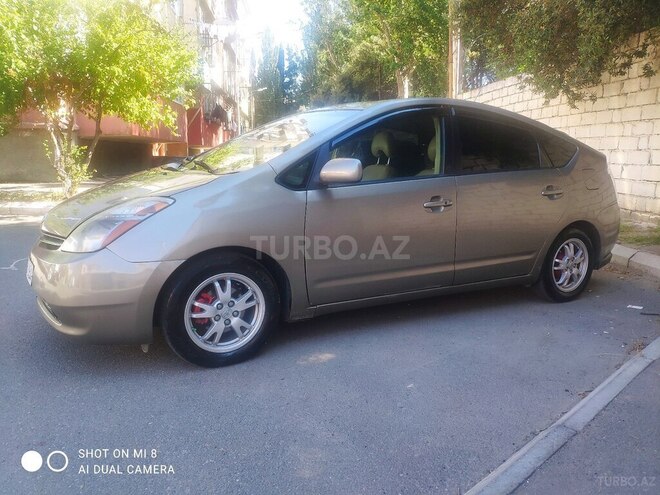 Toyota Prius-14