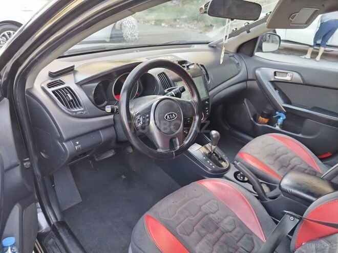 Kia Cerato-9