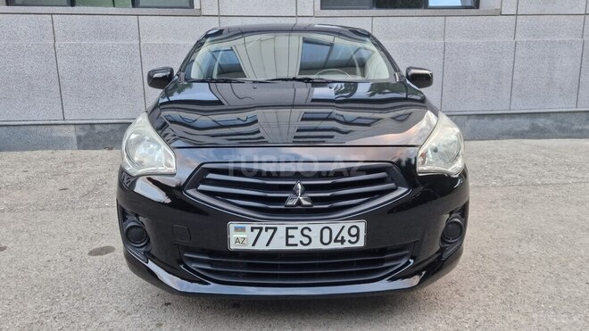 Mitsubishi Attrage-1