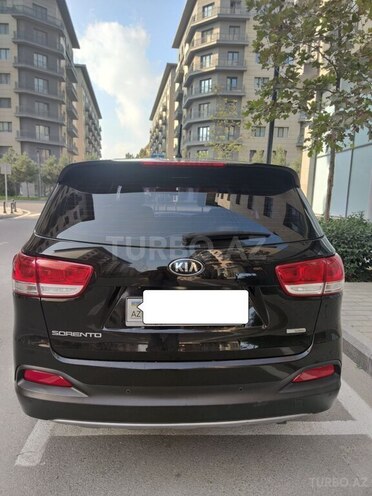 Kia Sorento-12