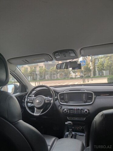 Kia Sorento-6