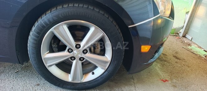 Chevrolet Cruze-11