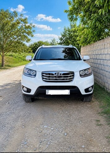 Hyundai Santa Fe-1