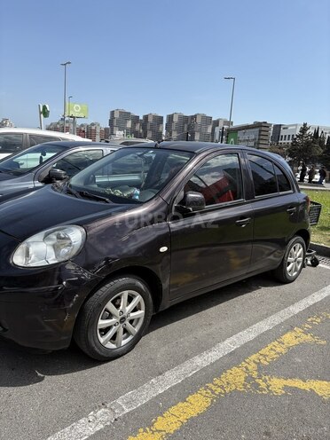 Nissan March-4