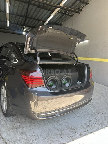 Chevrolet Cruze-12